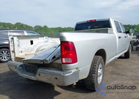 2018 Ram 2500 Tradesman 4X2 8' Box из США, поврежденный, VIN 3C6TR4HT6JG144200